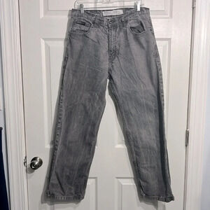 Rocawear men’s gray stonewashed loose fit jeans. Size 34/32.